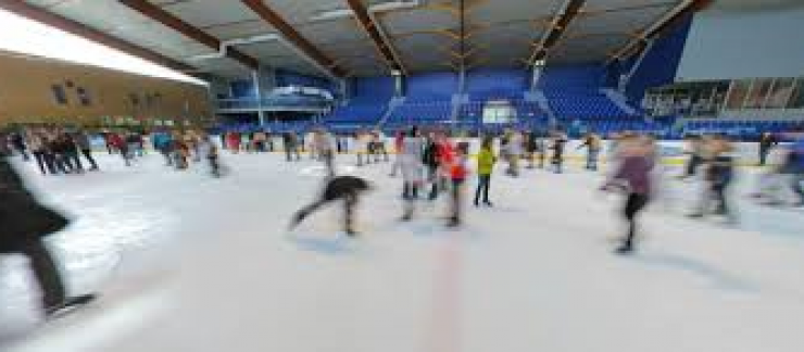 patinoire en nocturne à Nantes 