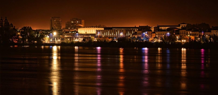 Photo de nuit du pont de pierre (gratuit)