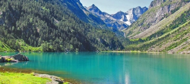 Lac de gaube par pont d'Espagne