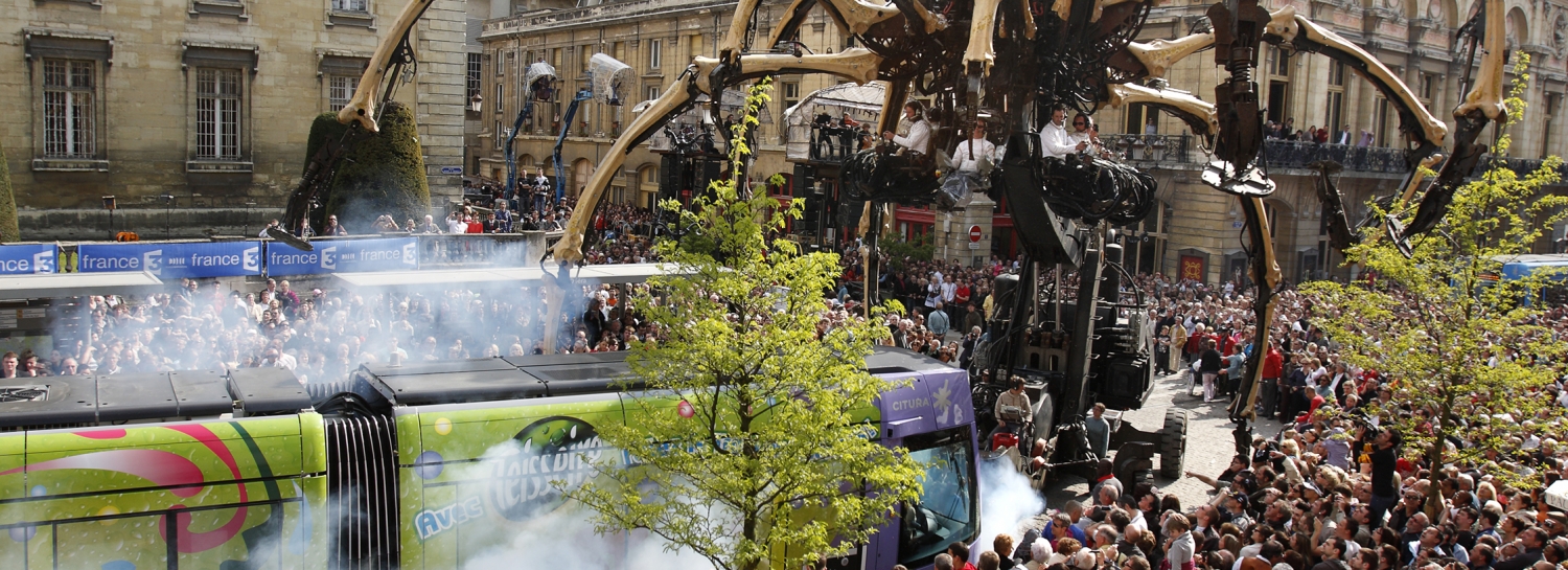 Le gardien du temple dans toulouse : Machines géantes mécaniques dans les rues